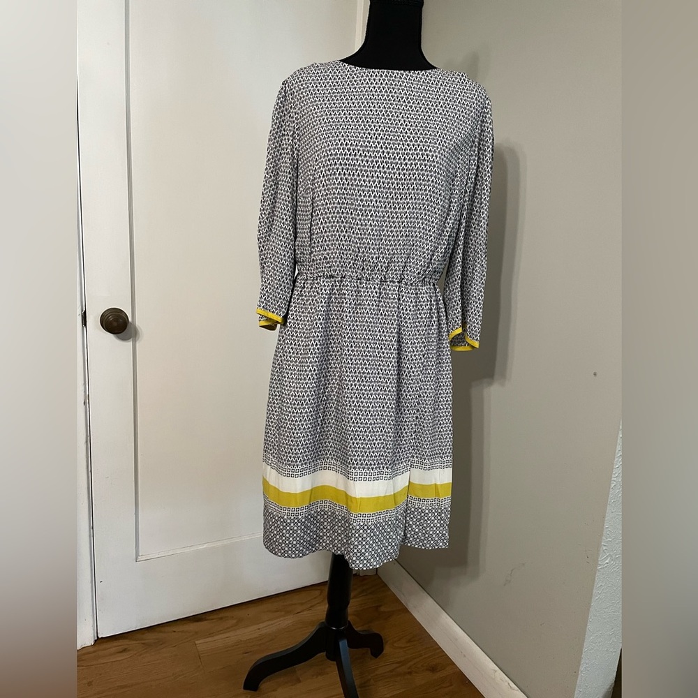Boden black and white geometric print dress with yellow details. Size US12R. NWT
